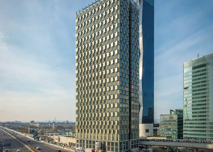 Апартаменти District Living